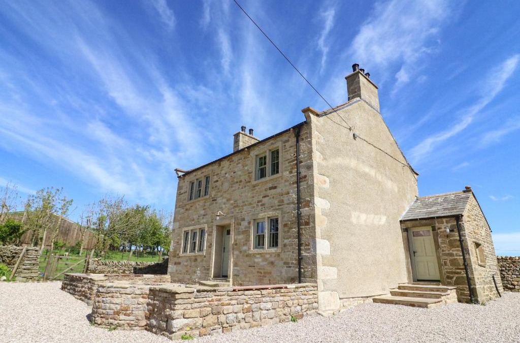 Fourstones Near Bentham House | Lanshaw House
