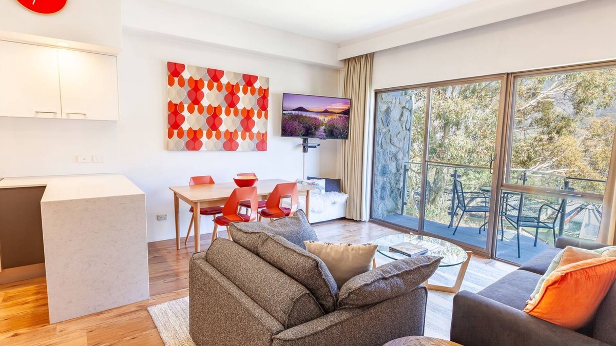 Thredbo Apartment | Lantern 07 - Balcony