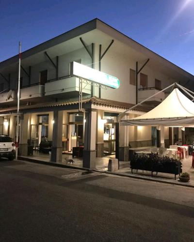 Torre Orsaia Hotel | Lanterna Verde