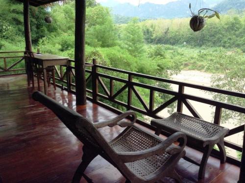 Ban Xieng Lom Resort | Lao Spirit Resort