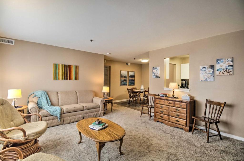 Lexington Apartment | Laptop-Friendly Lexington Condo with Free WiFi