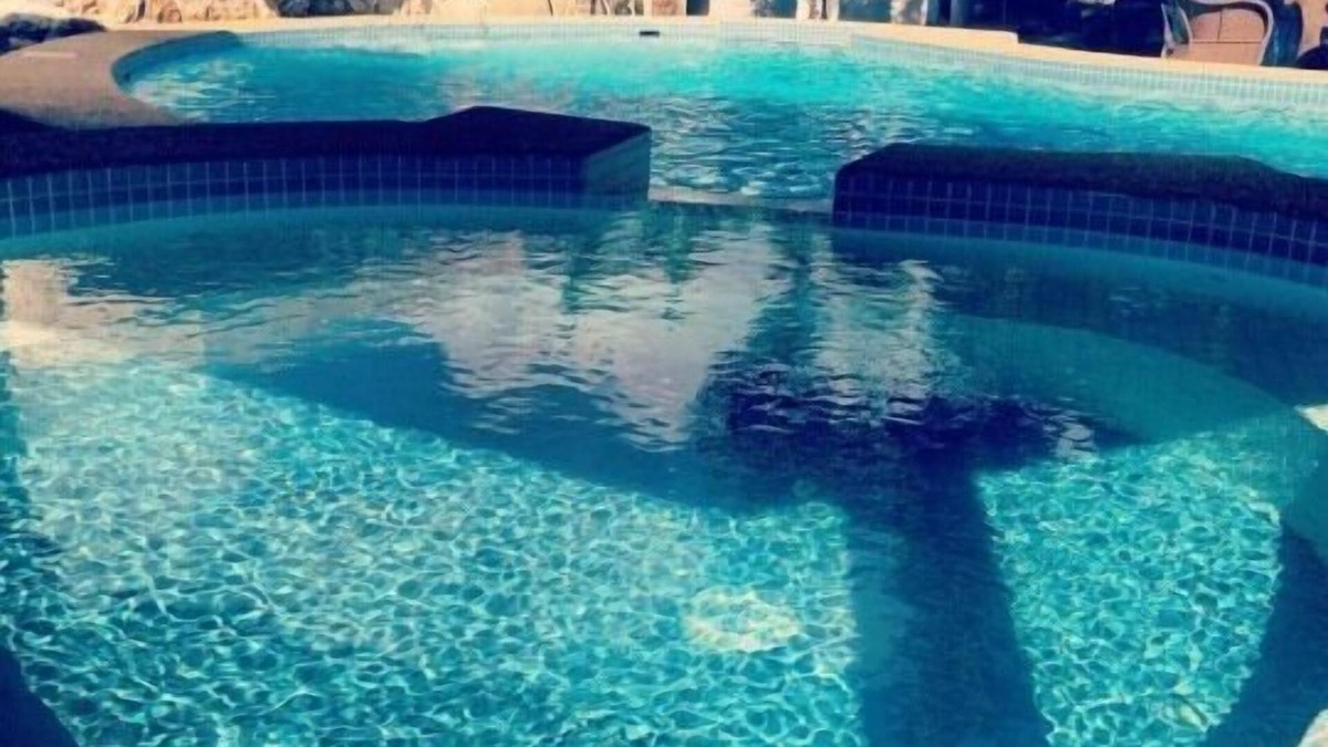 Basak House | Lapu Lapu Cottages and Restaurant