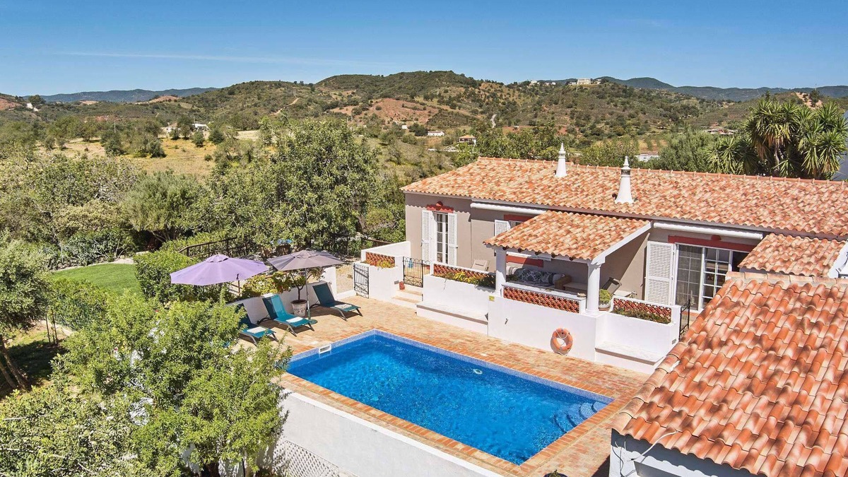 Fonte do Bispo Villa | Laranjeira - Three Bedroom Villa, Sleeps 6