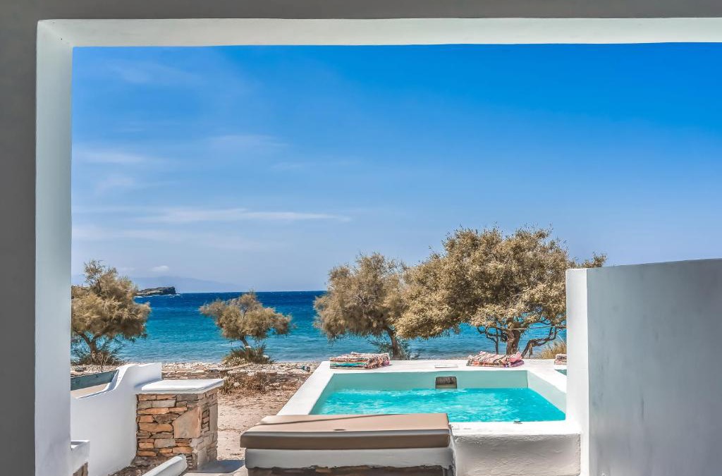 Kithnos House | Lareroom 4 Σπίτι μπροστά στην παραλία με μικρή πισίνα