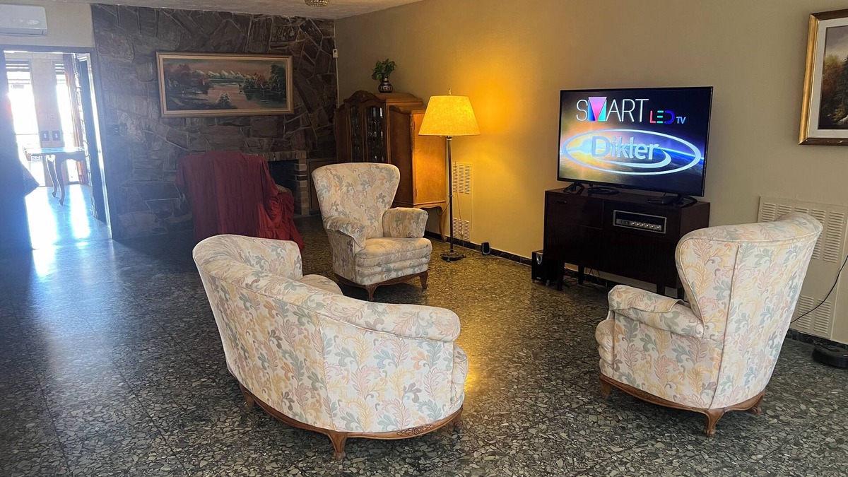 Carrasco House | Large 2 floors at Beach in best location Carrasco 4-bedroom house with AC, WiFi