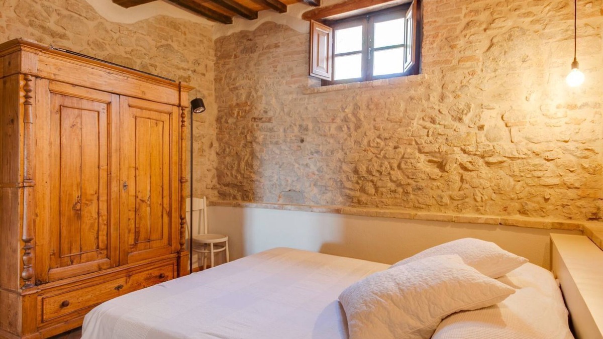Marsciano Apartment | Large 2-room apartment with shared pool, Wi-Fi and air conditioning