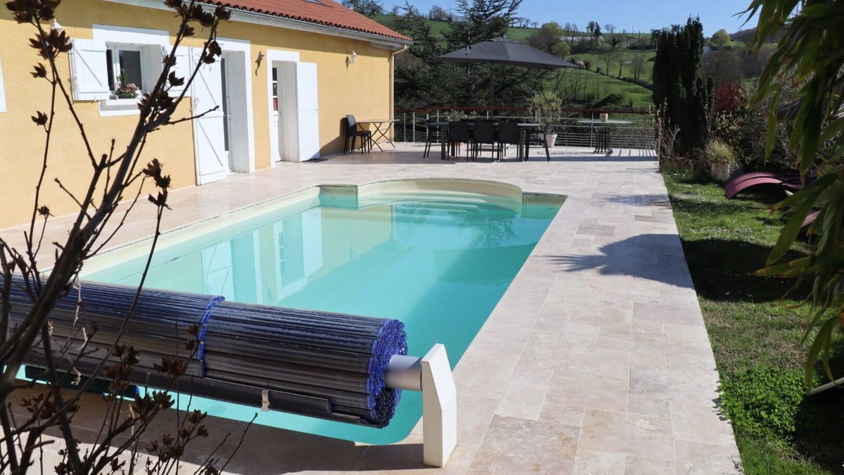 Chamboeuf House | Large 200m2 house with heated swimming pool from May to September