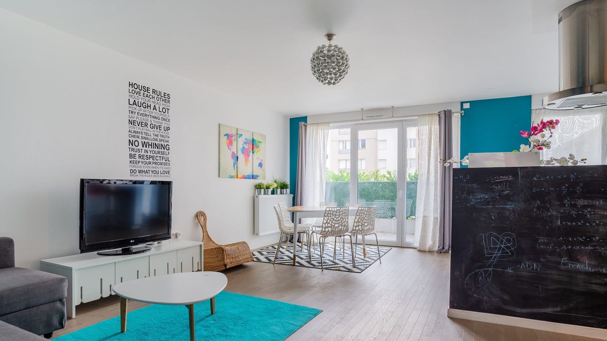 Universite Apartment | Large 2br with parking and terrace in Nanterre nearby La Défense - Welkeys