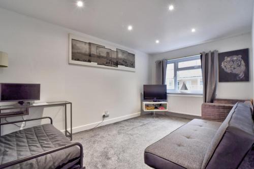 Heybridge House | Large 3 bedroom Maisonette in Maldon