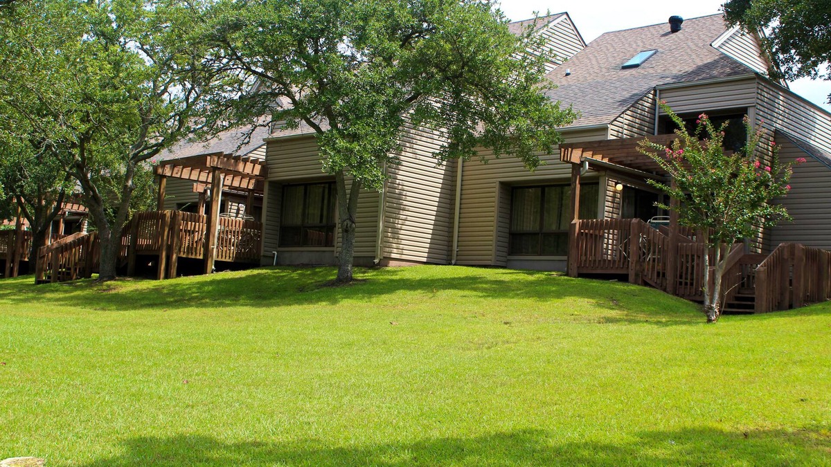 Fairfield Harbour House | Large 3 bedroom townhome with cable and internet