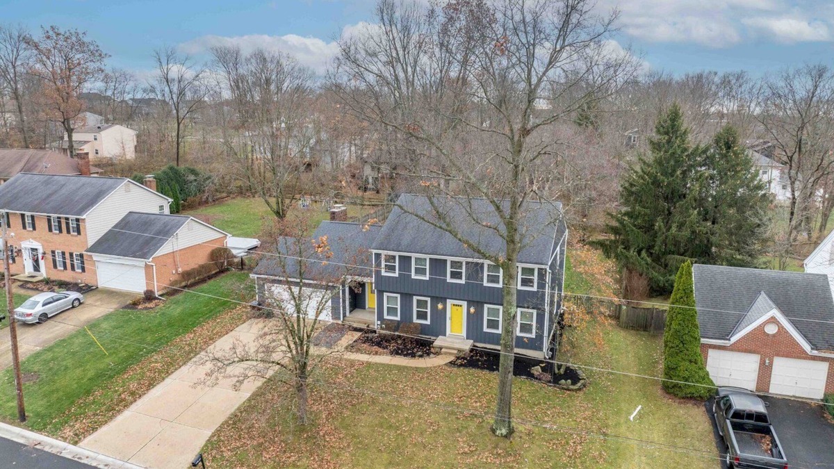 West Chester House | Large 5-bedroom house with WiFi and AC in welcoming neighborhood. Sleeps 12!
