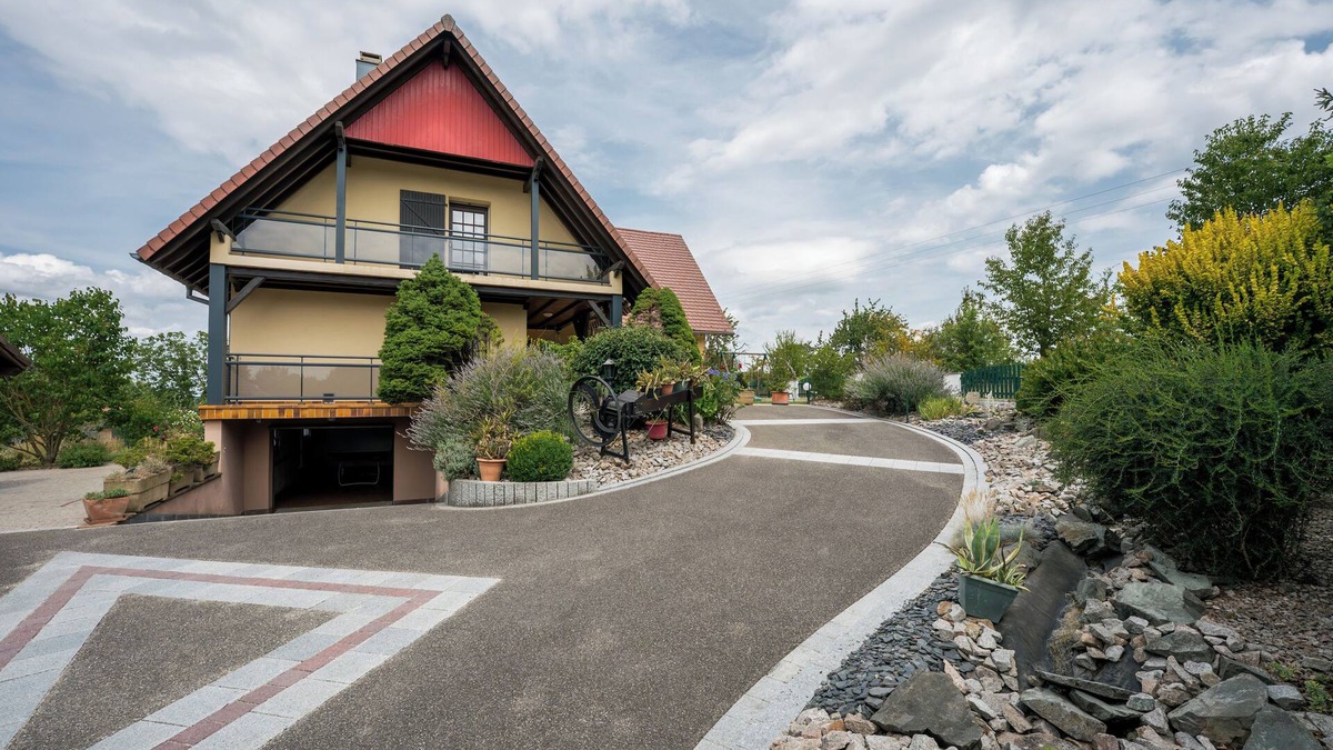 Ruederbach Cottage | Large and beautiful detached house in a quiet and relaxing setting