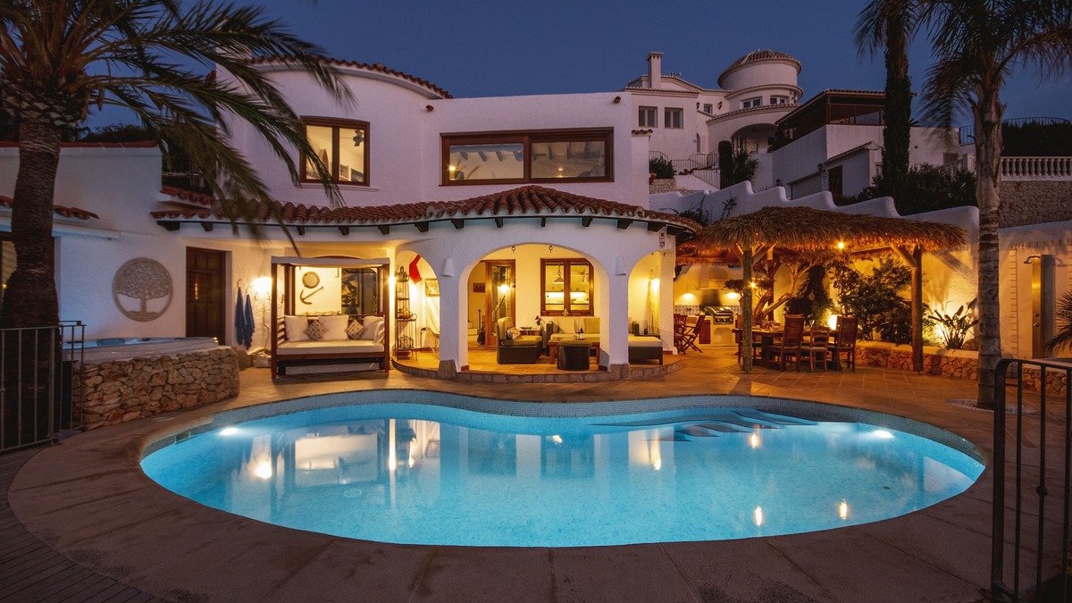 El Portet Villa | Large and comfortable villa in Moraira, on the Costa Blanca, Spain with private pool for 4 persons
