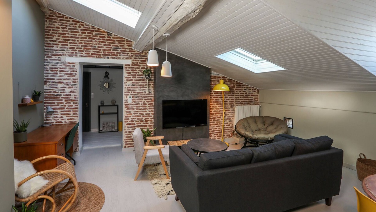 Saint - Aubin - Dupuy Apartment | Large and cozy apartment in the heart of the city center