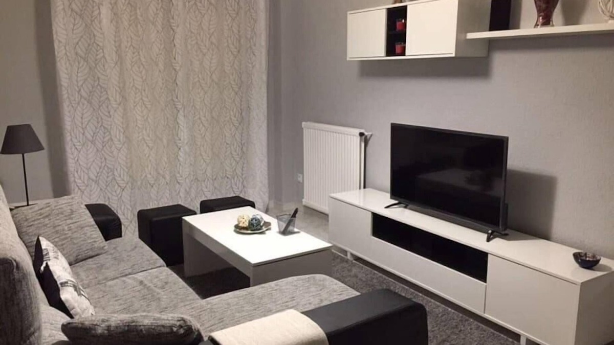 Santa Marta de Tormes Apartment | Large apartment 10 min from Salamanca by beBalmy