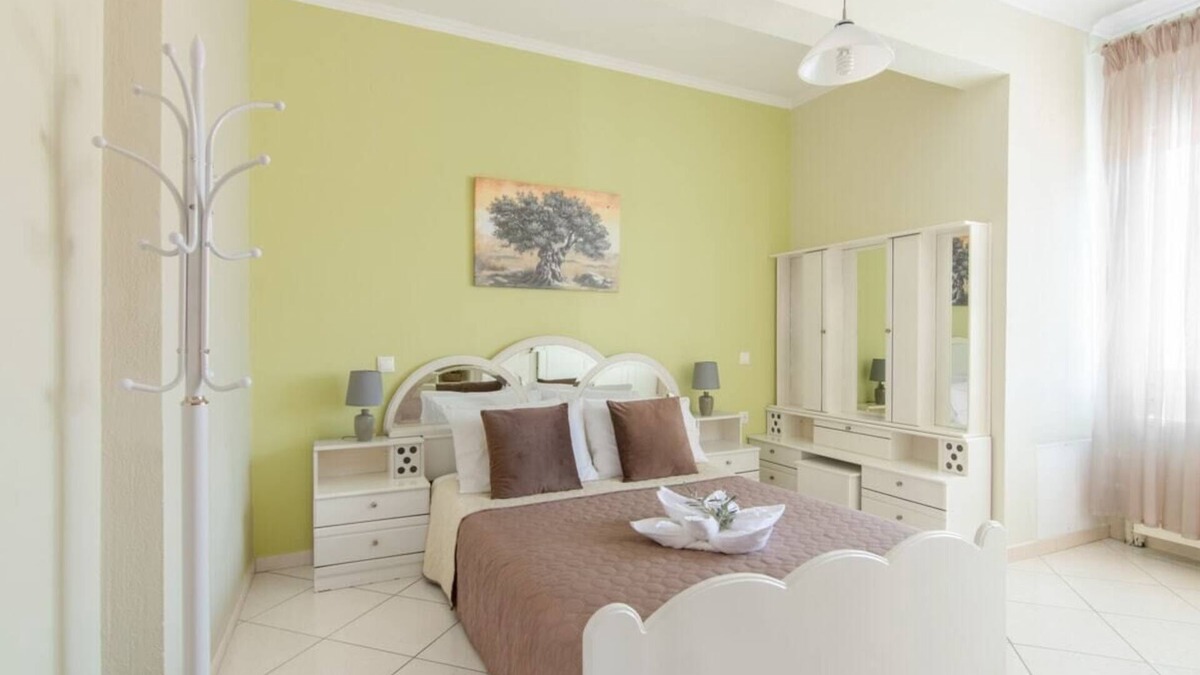 Megalos Prinos Apartment | Large apartment with Sea & Mountain View
