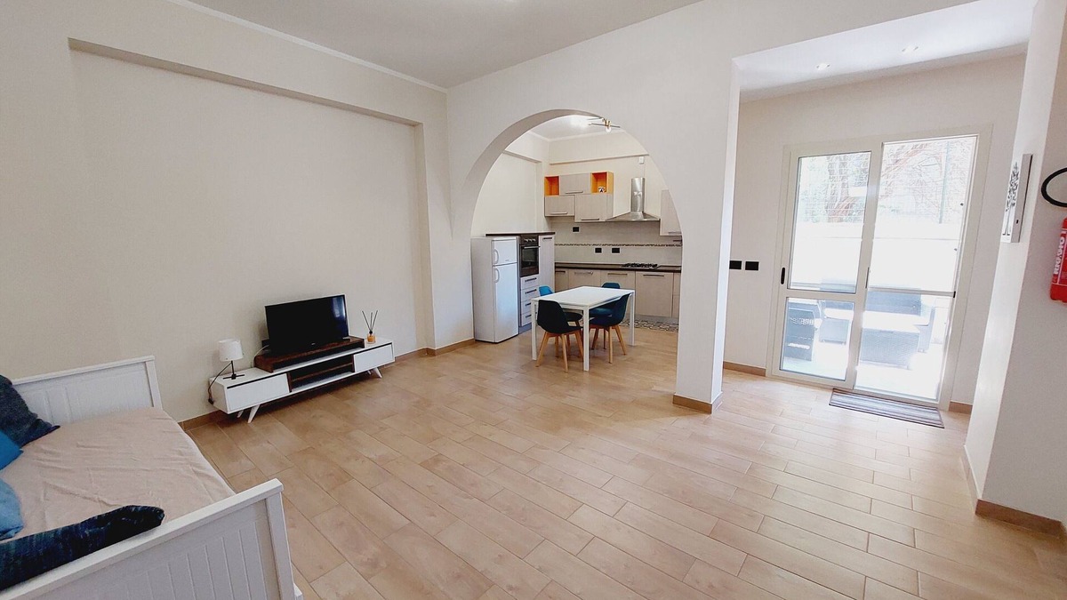 Bocale Apartment | Large apartment close to the sea, just a few minutes from the town center.