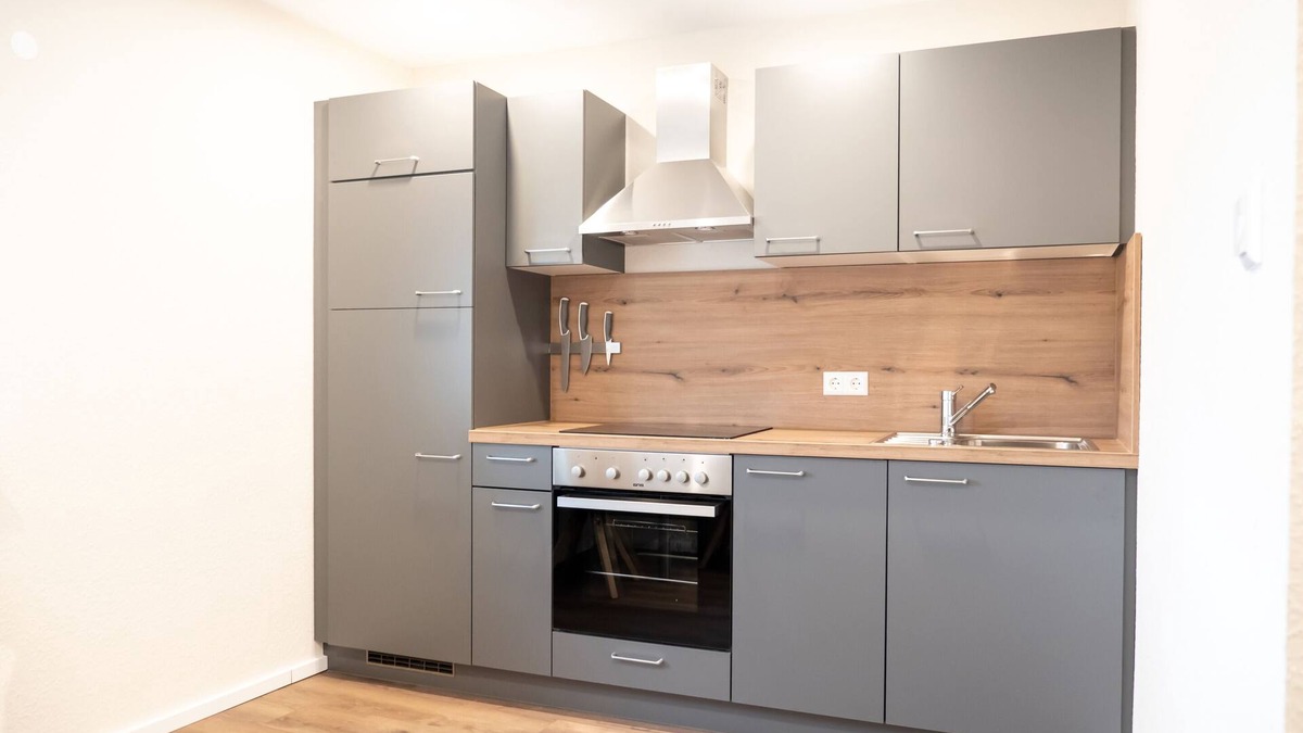 Neudorf Apartment | Large apartment suitable for fitters
