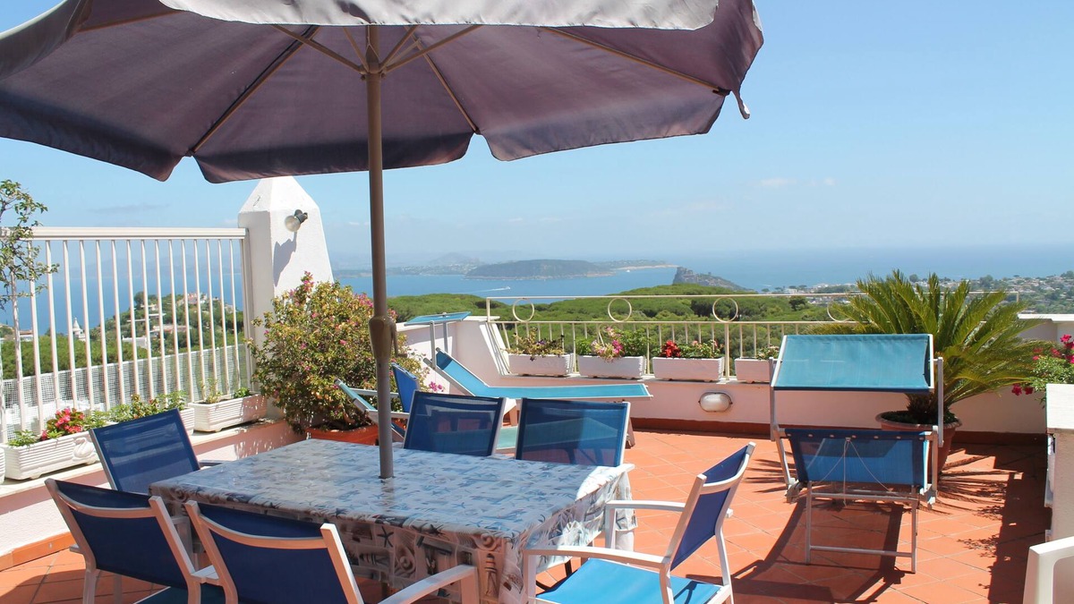Fiaiano Apartment | Large apartment sleeping 9 can accommodate 2 families