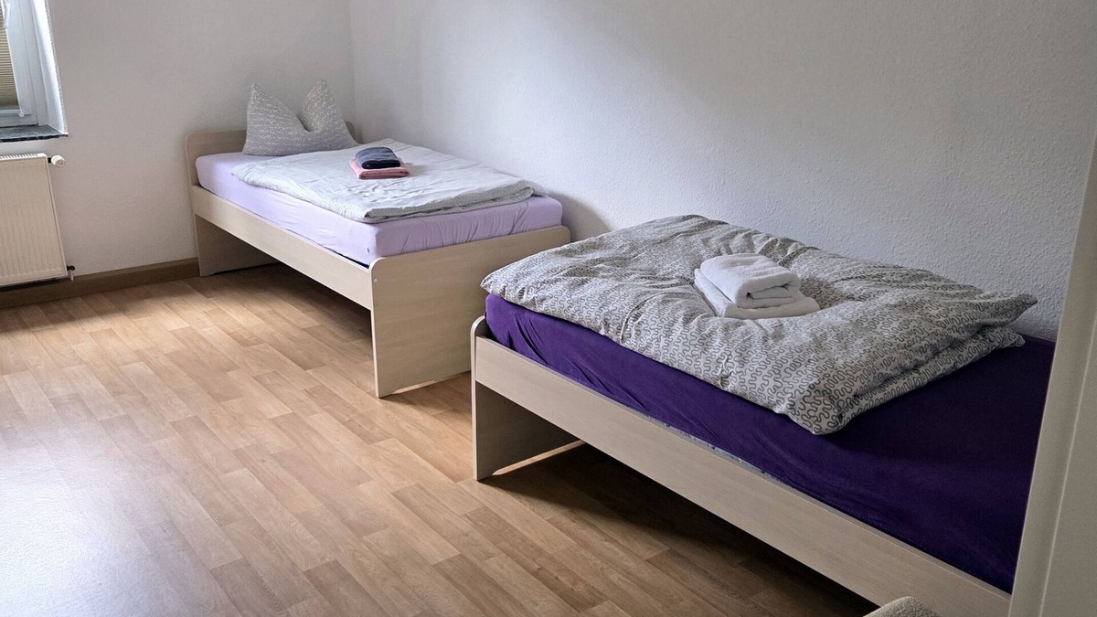 Zeitz Apartment | Large apartment with 3 bedrooms, kitchen and washi