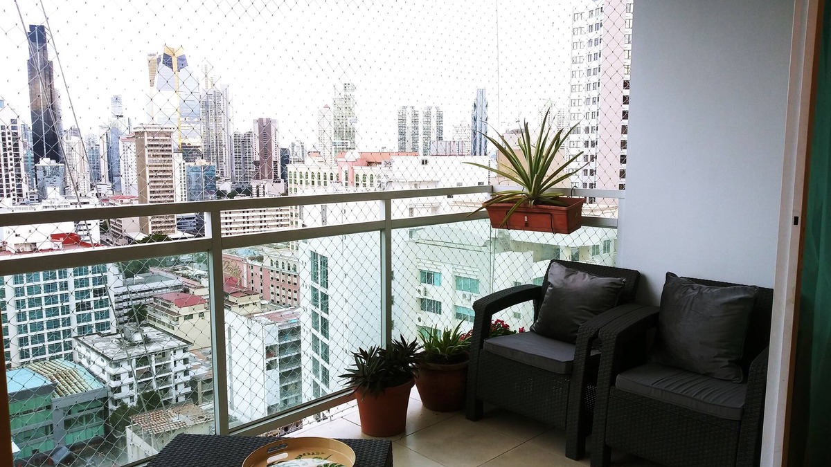 El Cangrejo Apartment | Large Apt. - Center Of El Cangrejo in Panama City! 3 Bedrooms/3.5 Baths