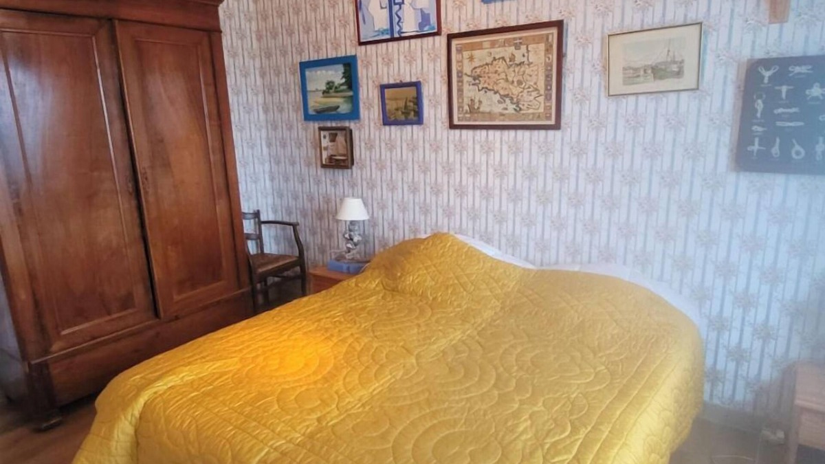 Authon-du-Perche House | Large atypical family home with lots of character.