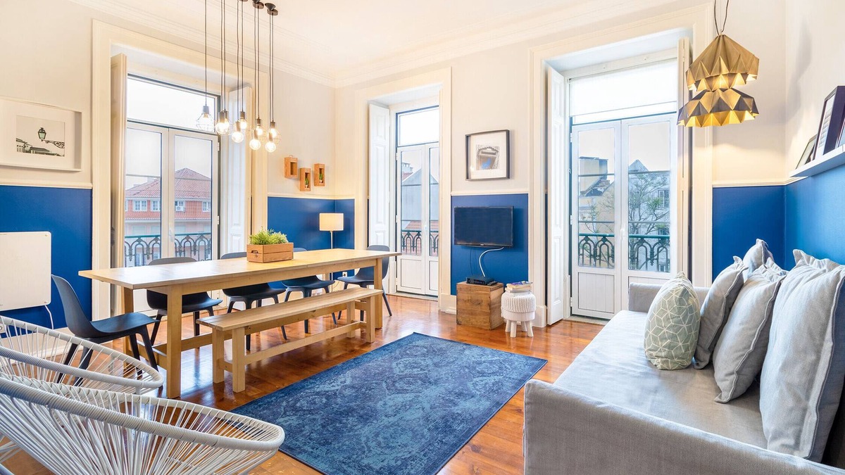Santo Antonio Apartment | Large Bairro Alto B up to 22guests by Central Hill