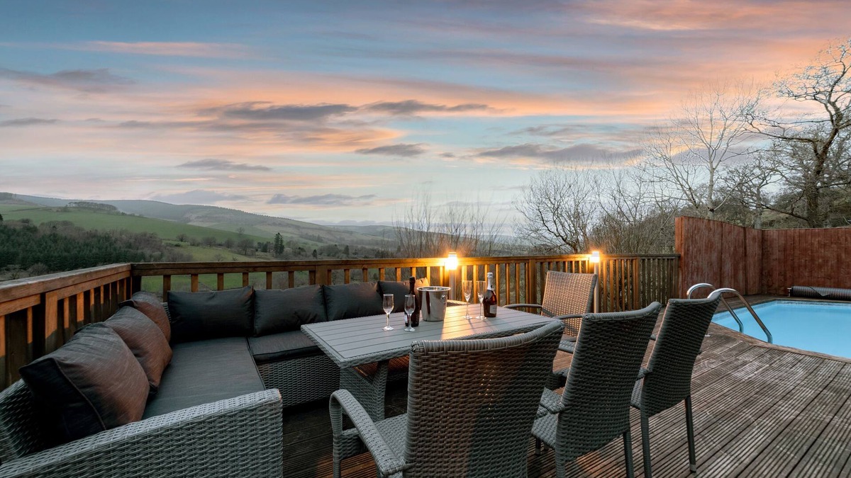 Llanbrynmair House | Large barn conversion in Cambrian Mountains, private pool , spa and games room.