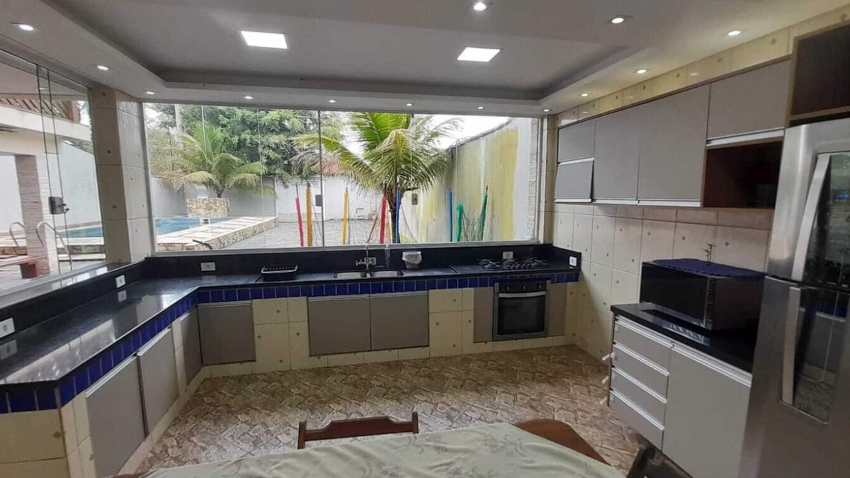 Sao Lourenco House | Large beach house with pool