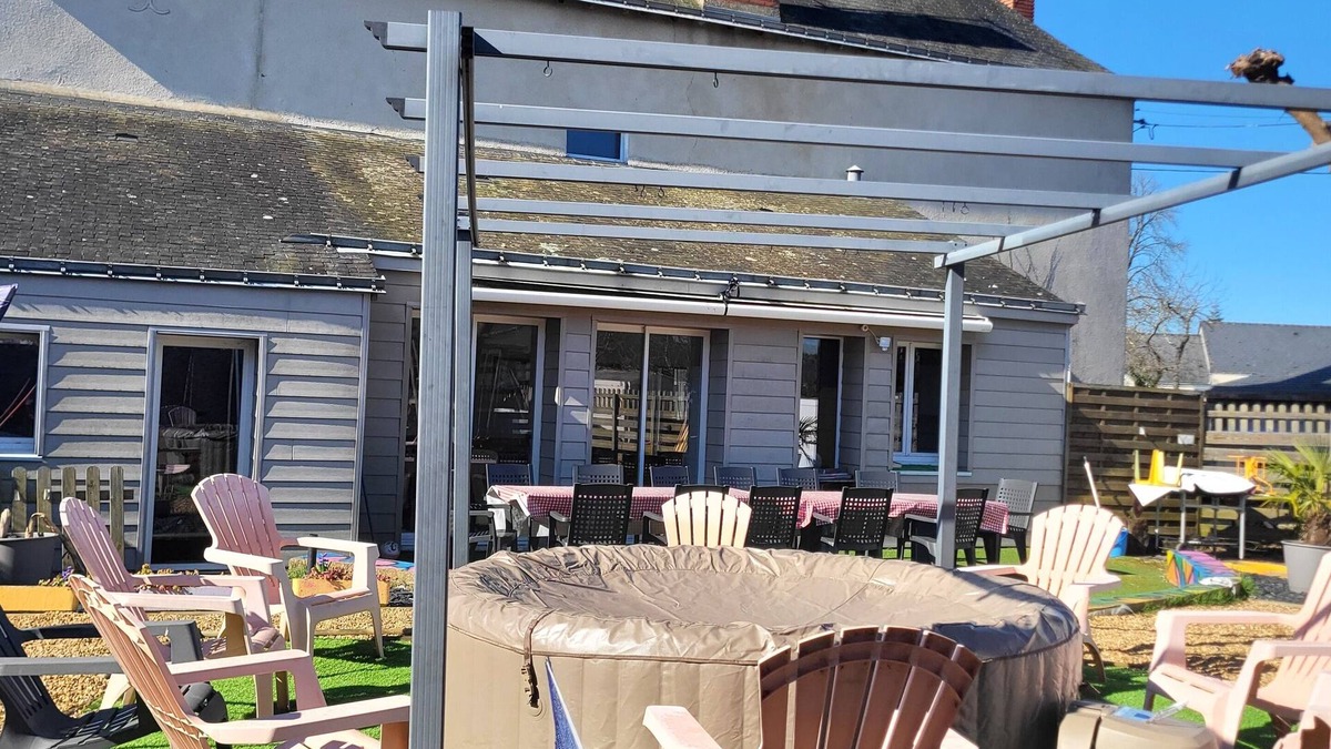 Etriche Villa | Large Beau Clair gîte multi-games summer spa