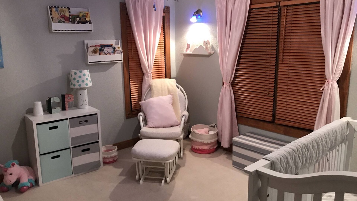 Pewaukee House | Large beautiful home minutes from Pewaukee Lake!