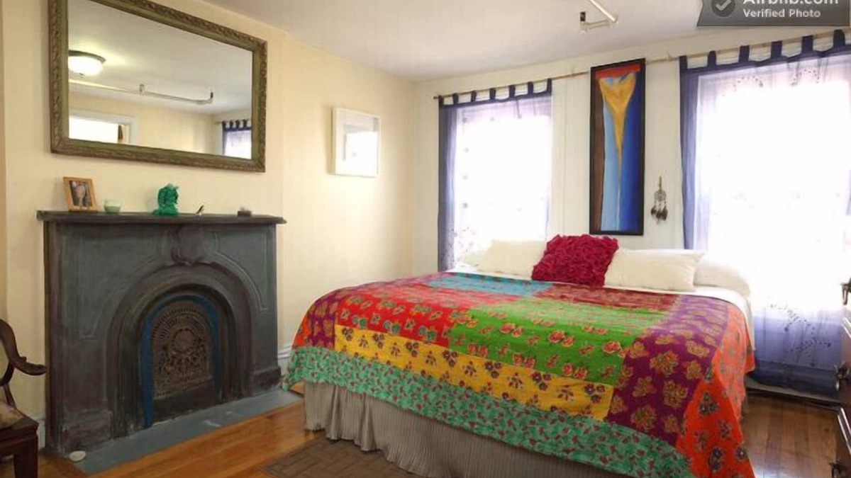 Crown Heights Apartment | Large, Beautiful, Spacious, Sun Filled & Cozy 1.5 Br Apt