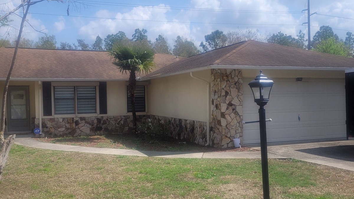 Pine Ridge House | Large Bungalow with fenced yard and game room. Close to everything