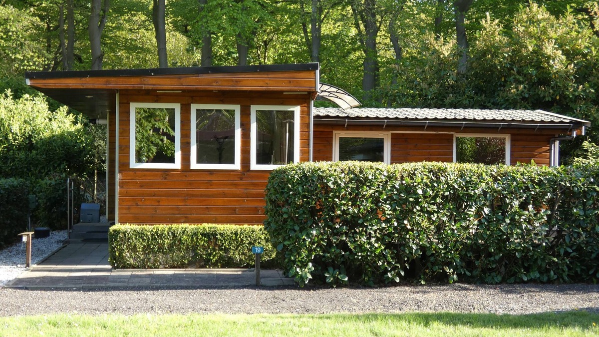 Marum Ski Chalet | Large chalet for rent in wooded area on border Friesland, Groningen,Drenthe.