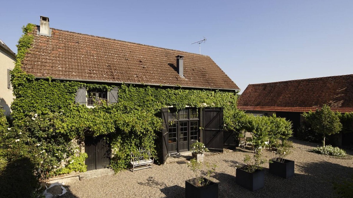 Saint-Dizier-la-Tour House | Large charming cottage * 9 ha landscaped park with swimming pool, tennis court and fishing facilities