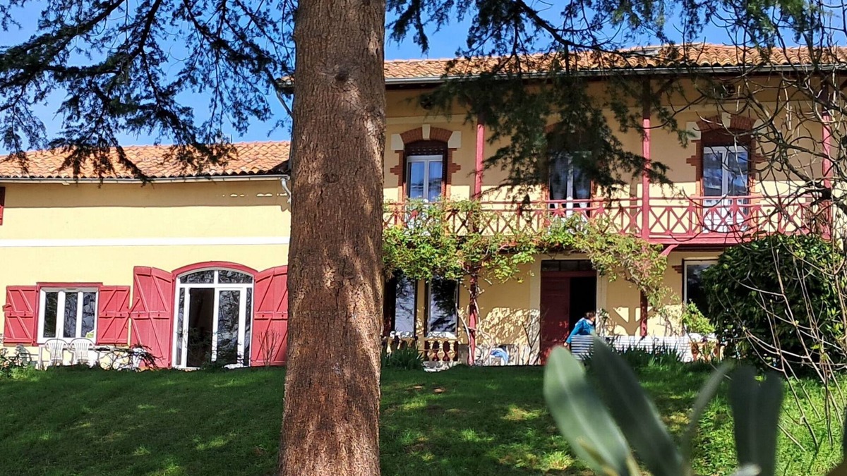 Labroquere House | Large character cottage 100 km from Toulouse and 30 km from Spain