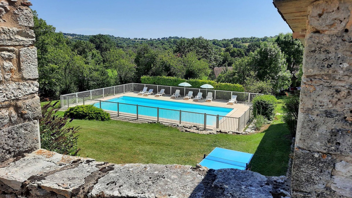 Caniac-du-Causse House | Large, charming gîte. Authentic Quercy house with swimming pool