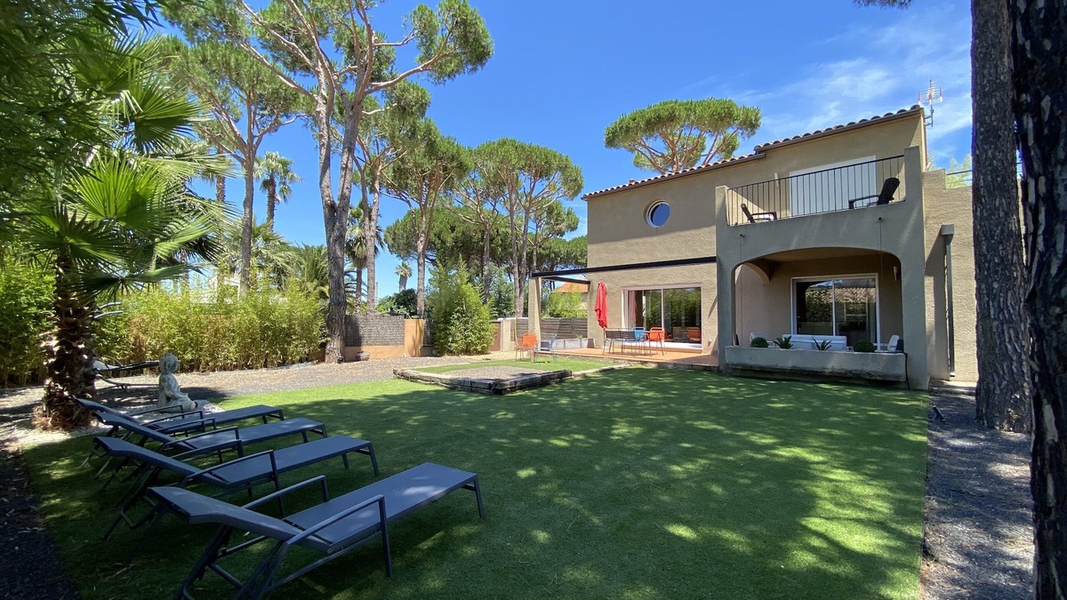 Argeles-sur-Mer Apartment | LARGE, COMFORTABLE APARTMENT WITH POOL