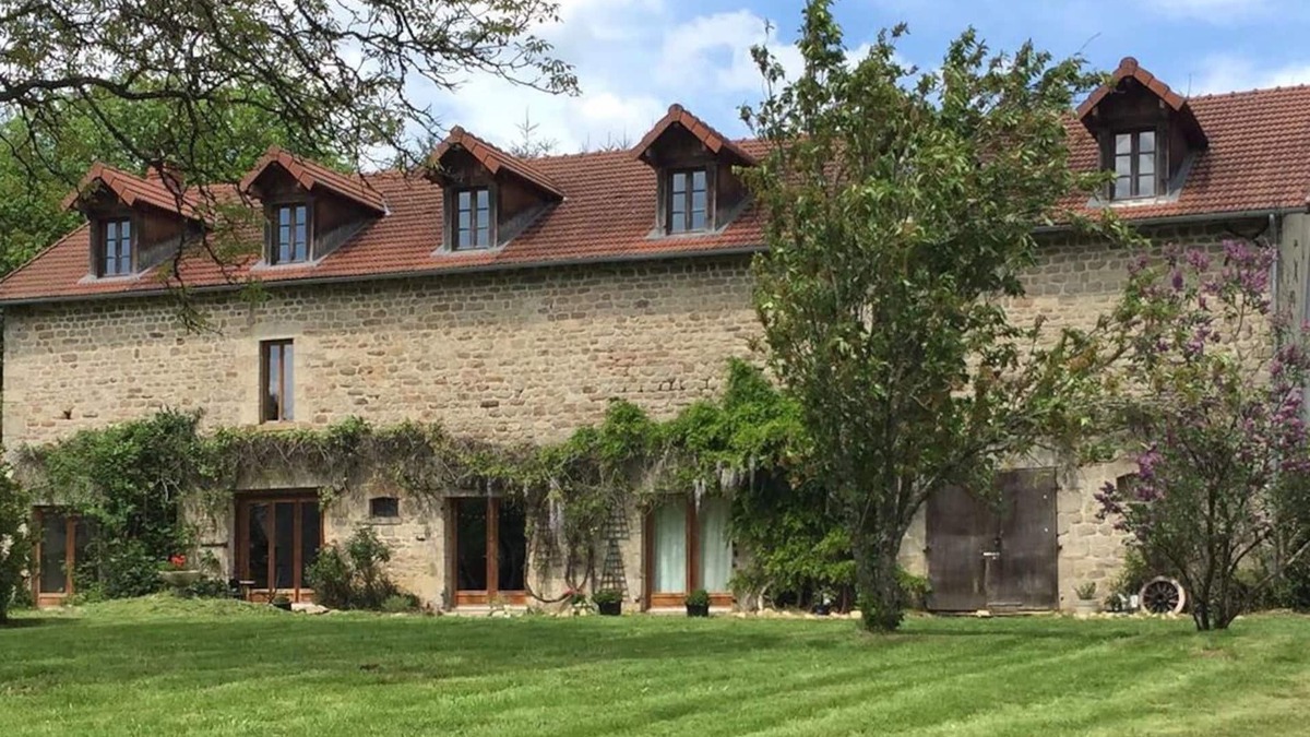 Chatelus-le-Marcheix House | Large converted barn, comfortably sleeps 16, private pool, close to river beach