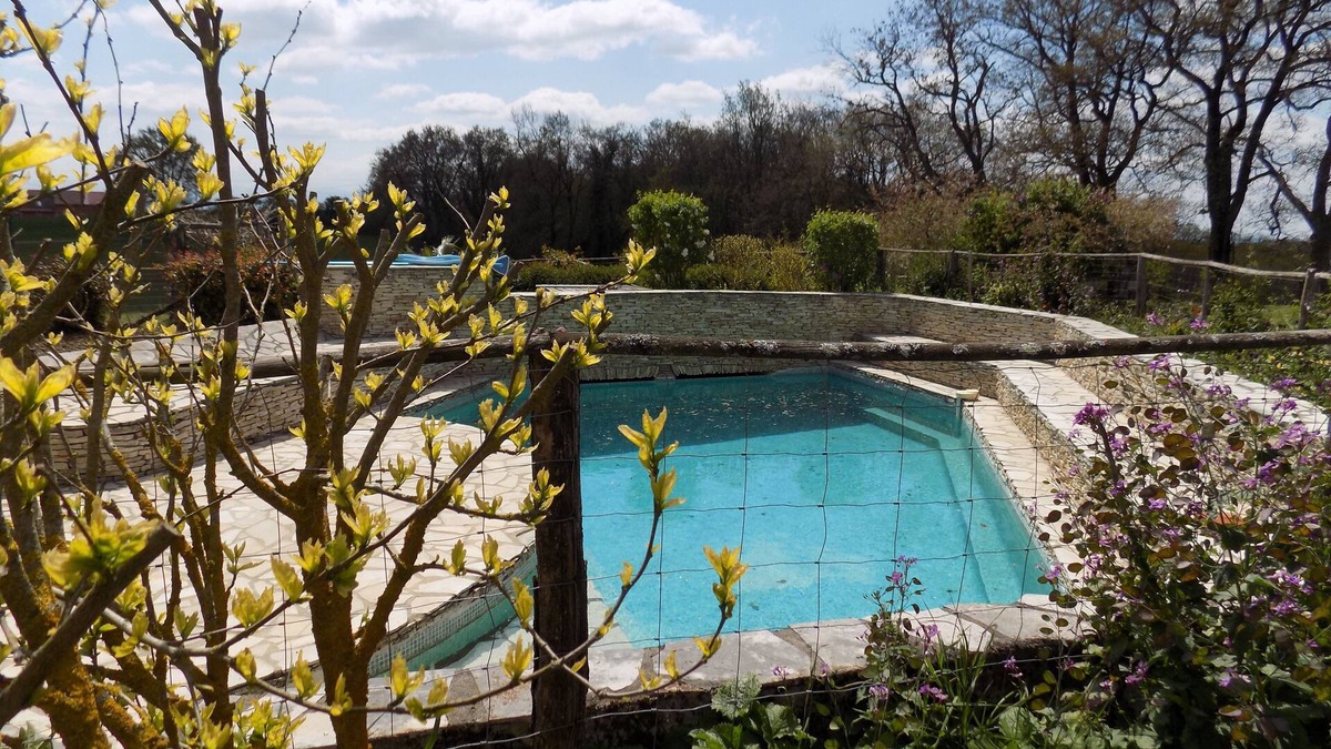 Marliac House | Large cottage, swimming pool, tennis, spa, bowling