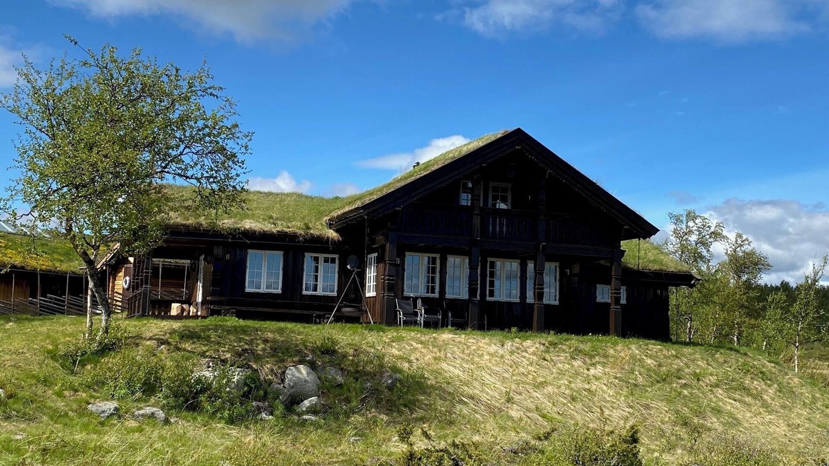 Al Municipality Cabin | Large cozy cabin in the mountains with 13 beds and private hot tub - Jacuzzi