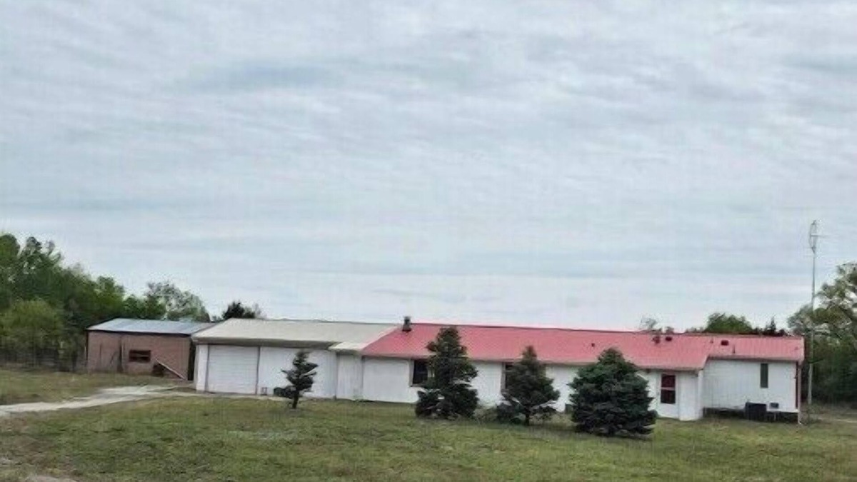 Hopeton Other | Large cozy cuntry home, pet friendly, ATV and hunter friendly.