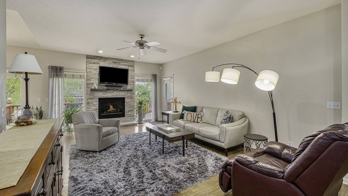Omaha House | Large Cozy Retreat in West Omaha, Family Friendly with Game Rec Room!