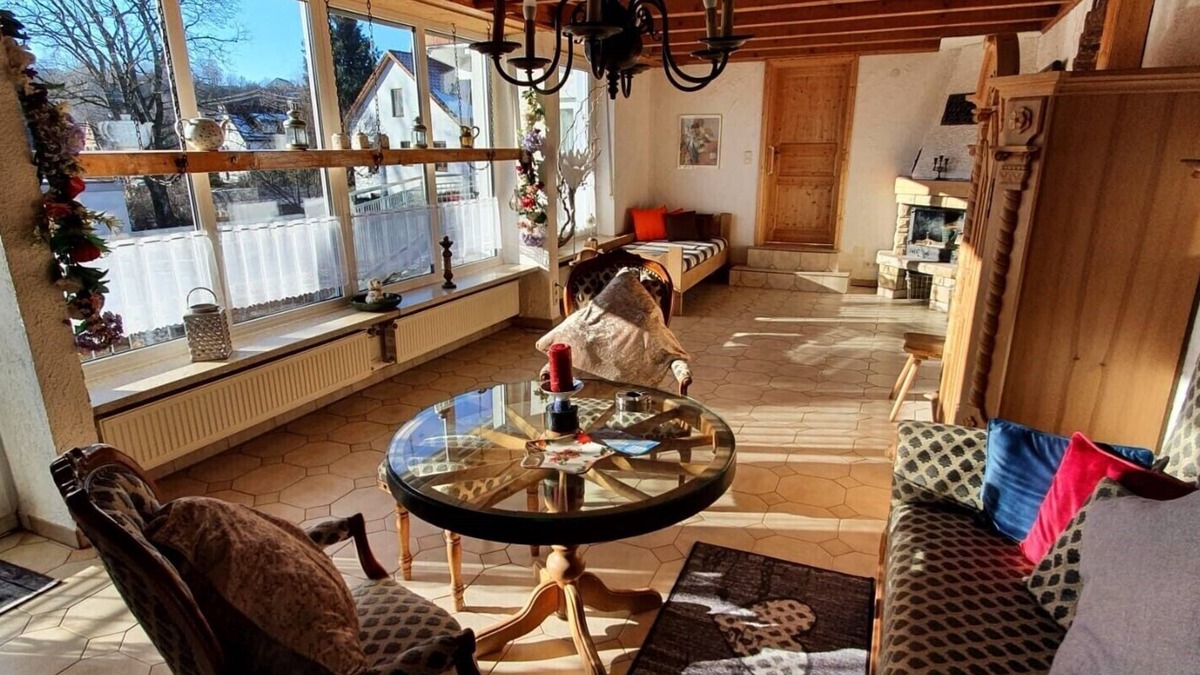 Schongau Apartment | Large, cozy vacation apartment - truly Bavarian! in Schongau