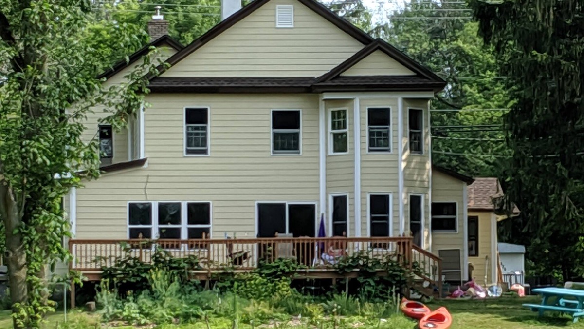 Town of Hastings House | Large docks, place for memories as one of a kind. Relax, play, swim, fish
