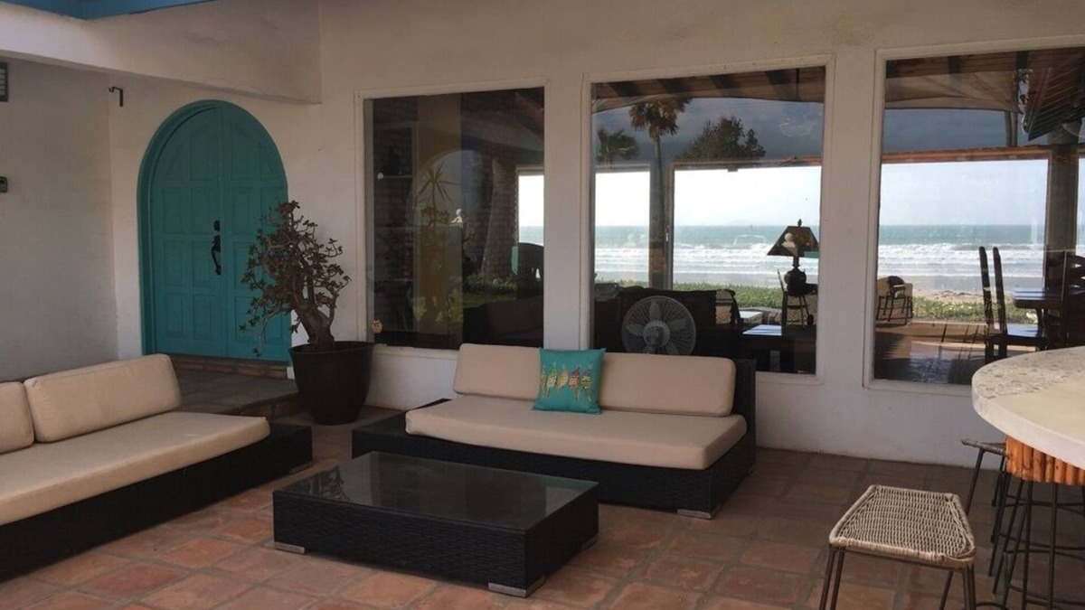Lengueta Arenosa Villa | Large entertainment area inside and out. Event property