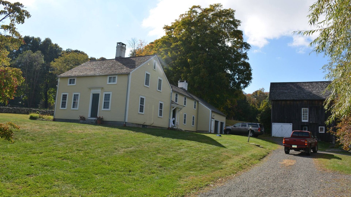 Washington Other | Large family compound , guest house, barn, pool on 13 acres