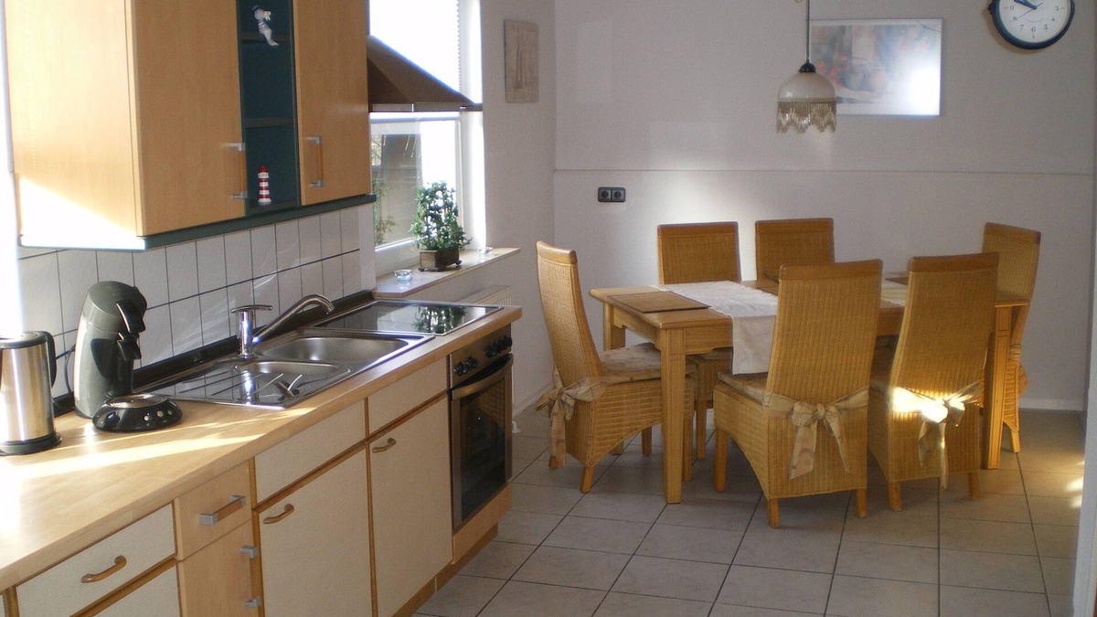 Loxstedt Apartment | Large family-friendly apartment * near Bremerhaven