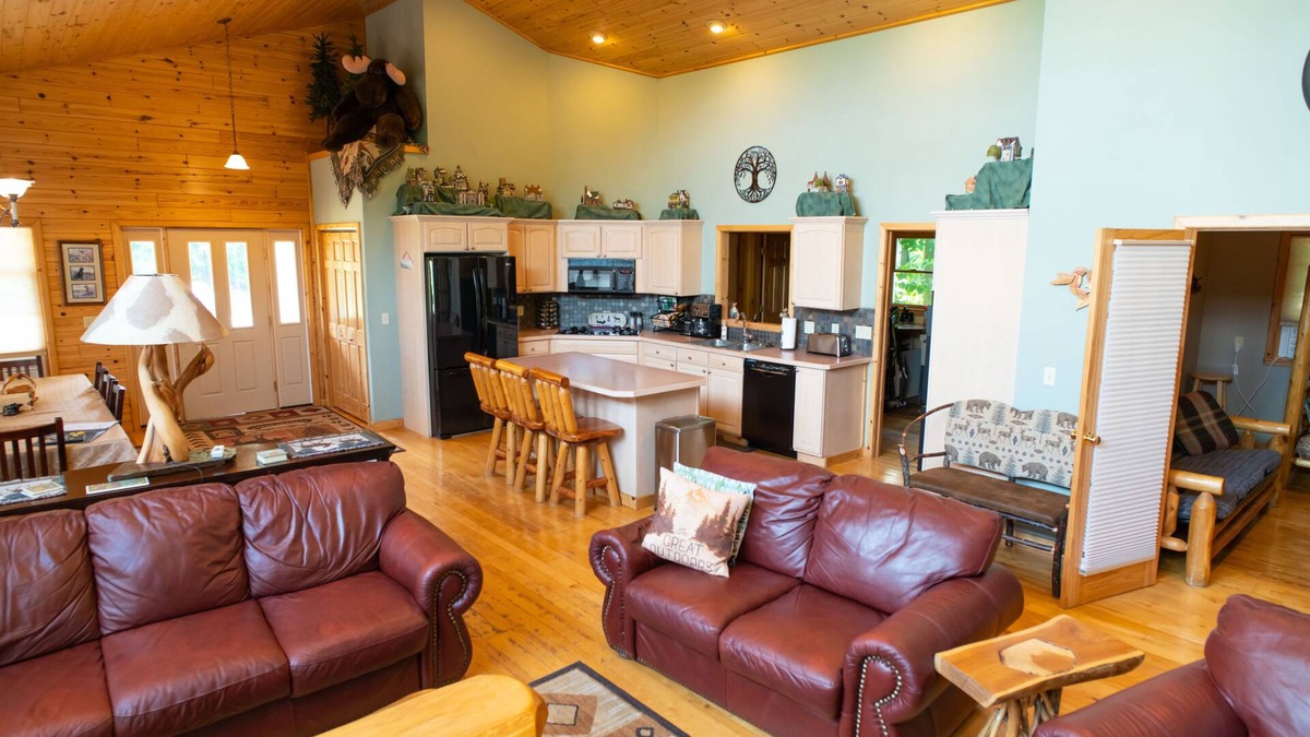 Bellaire House | Large family home, perfect for extended family gatherings