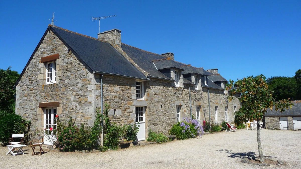 Matignon House | Large family home, quiet, close to beaches.